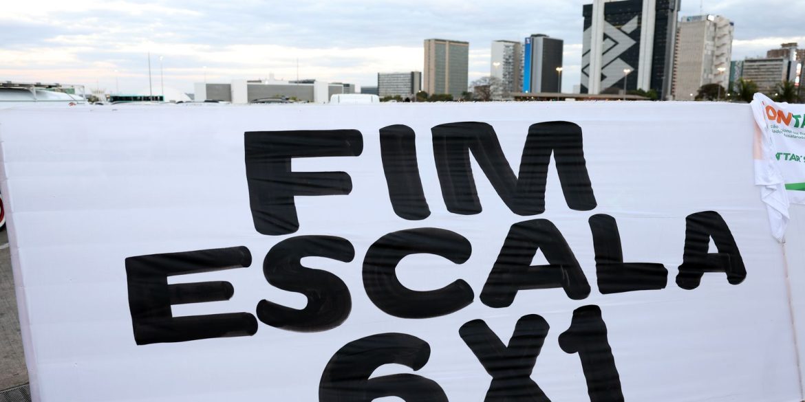 vereadores-fazem-protocolaco-de-projetos-pelo-fim-da-escala-6×1