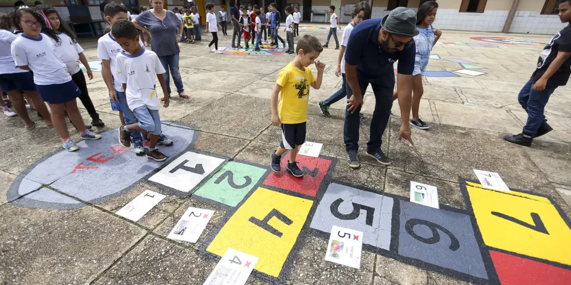 ferias-escolares-de-2027-terao-novas-datas-por-causa-da-copa-feminina