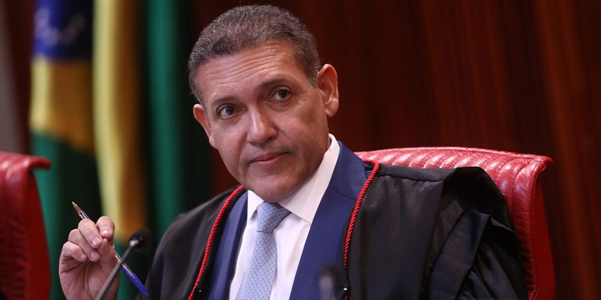 tse-tera-outra-reuniao-com-embaixadores-para-explicar-urna-eletronica