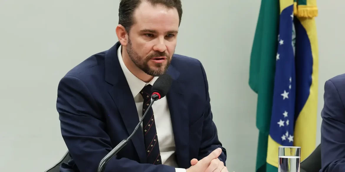durigan:-divida-do-brasil-e-menor-do-que-a-de-grandes-economias